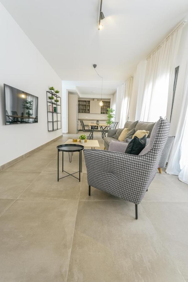 Moott Homes Suites Casa De Los Leones Apto 1 알메리아 외부 사진
